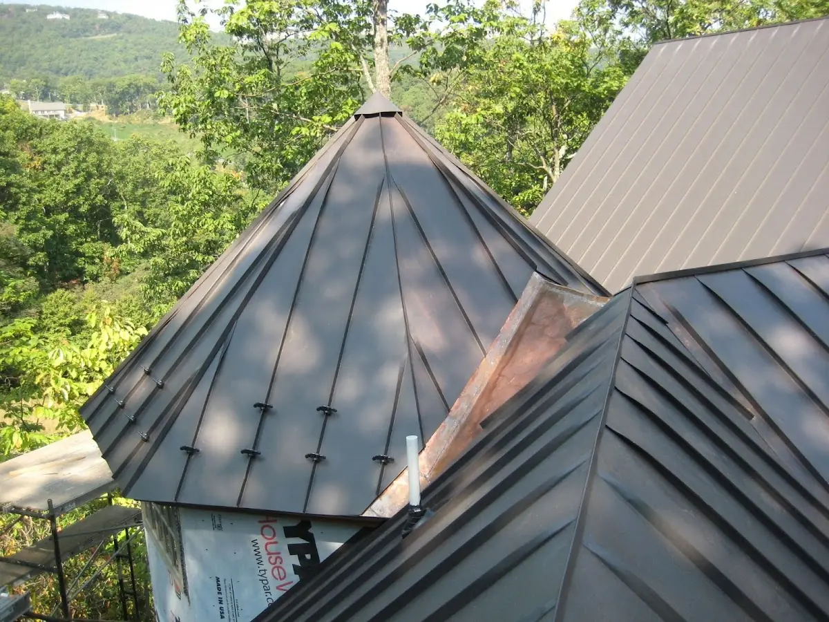 Professional Roof Tarp Installation by Craftsman Roofing in Bungalow Heaven